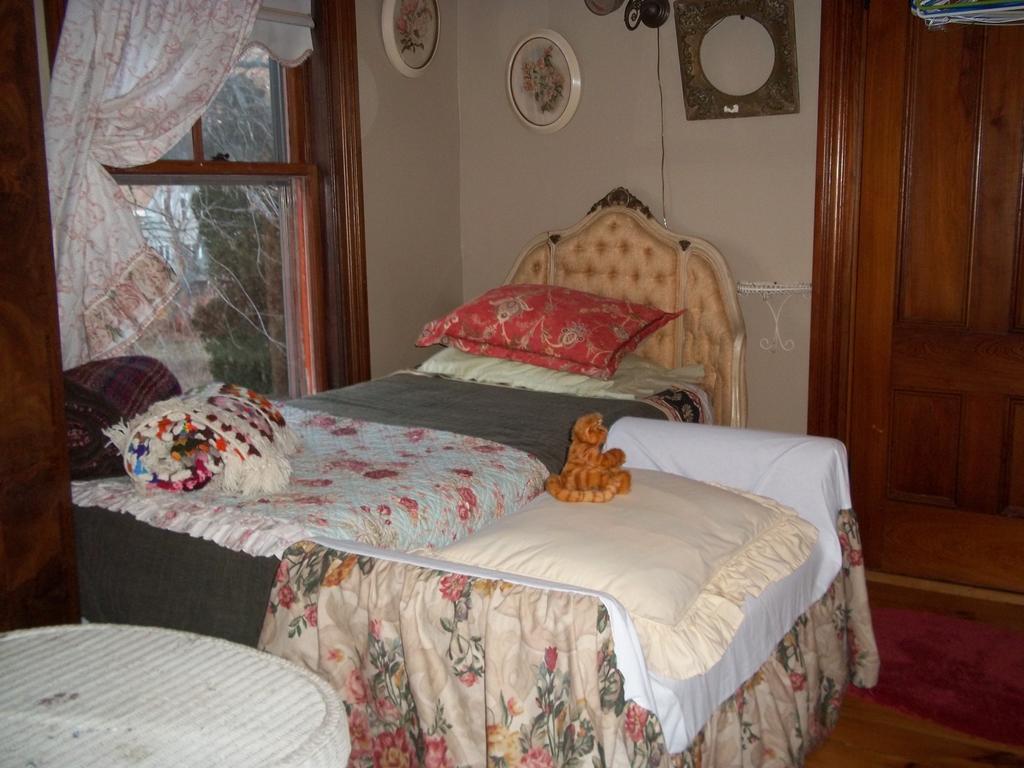 Enchanted Nights Bed & Bath Kittery Pokoj fotografie